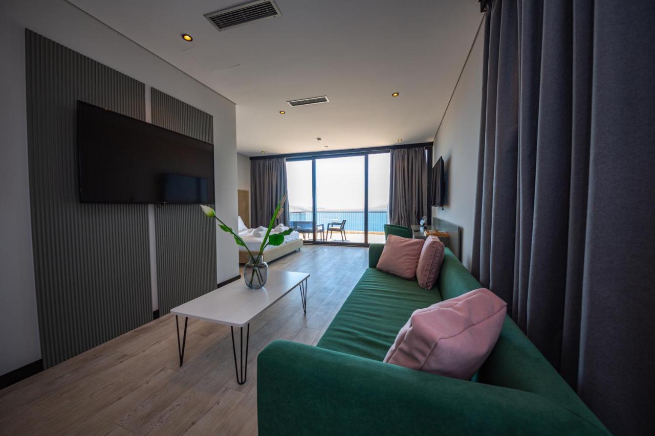 Apart-Hotel Lili2 Sarandë Buitenkant foto