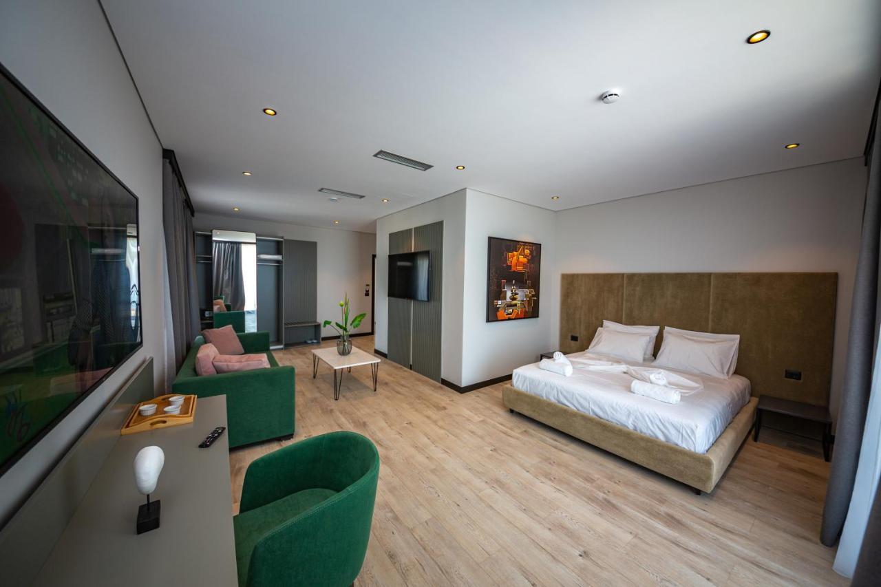 Apart-Hotel Lili2 Sarandë Buitenkant foto