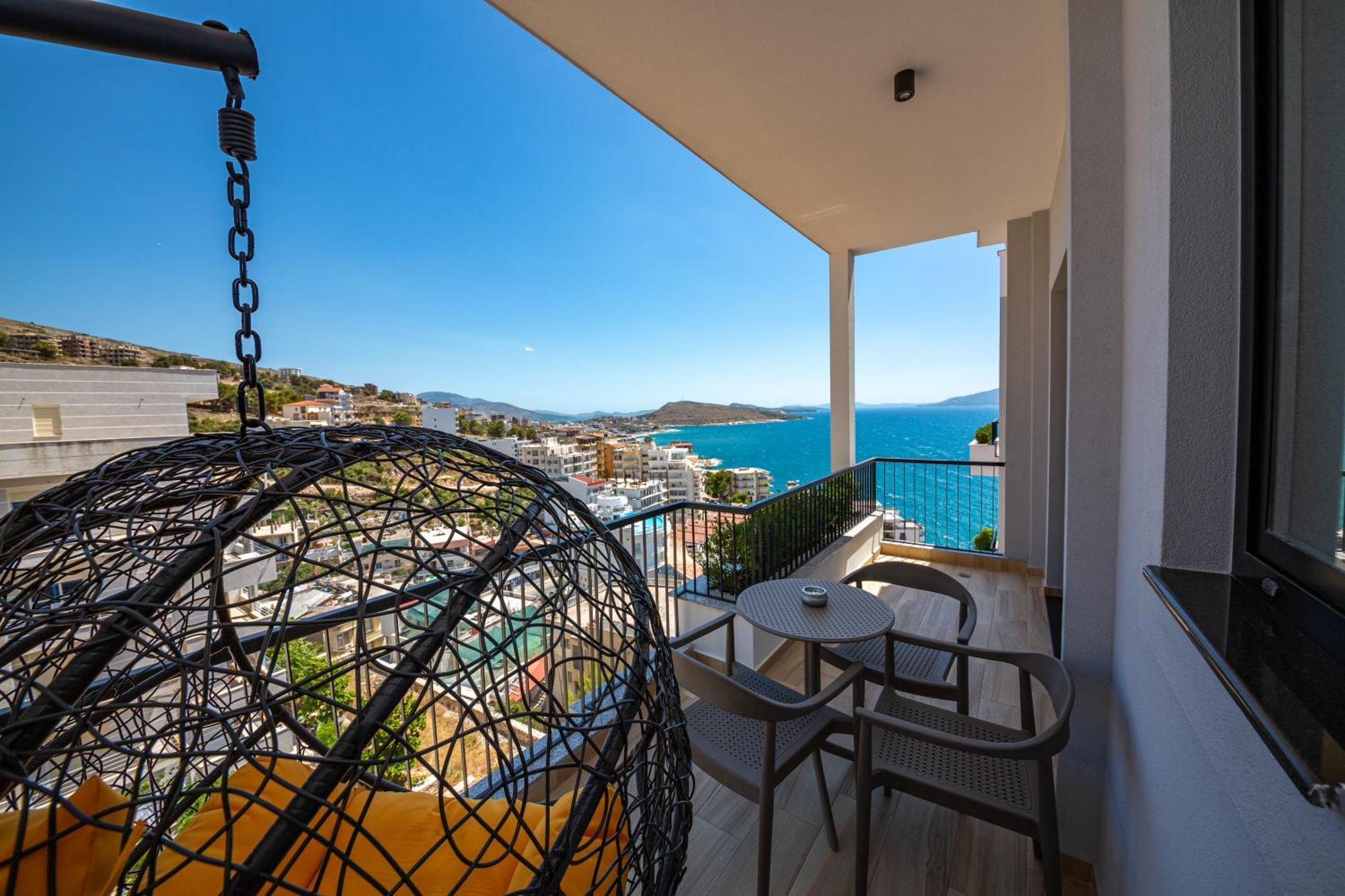 Apart-Hotel Lili2 Sarandë Buitenkant foto